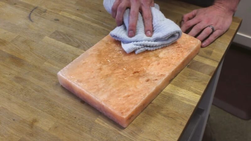 How to clean your Himalayan salt blocks