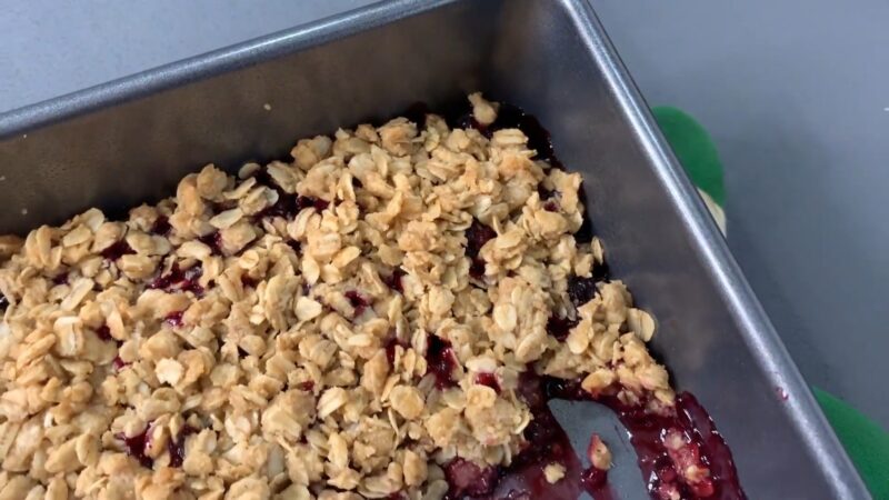 Black-berry crisp