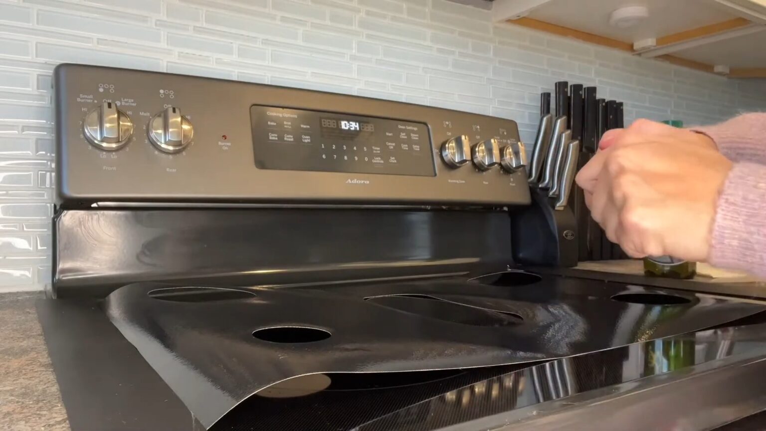 How to Clean a Ceramic Stove Top Say Goodbye to Stubborn Stains