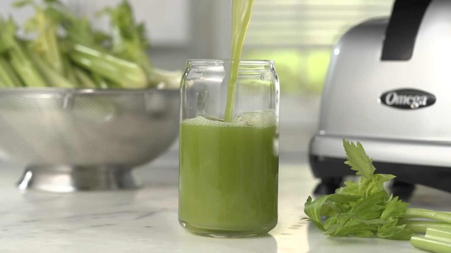 12 Best Juicer for Celery in the Market Power of Green for Ultimate Wellness Smokin Joes Rib