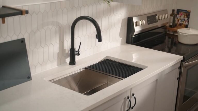 10 Best Undermount Kitchen Sinks 2023 - Top Picks