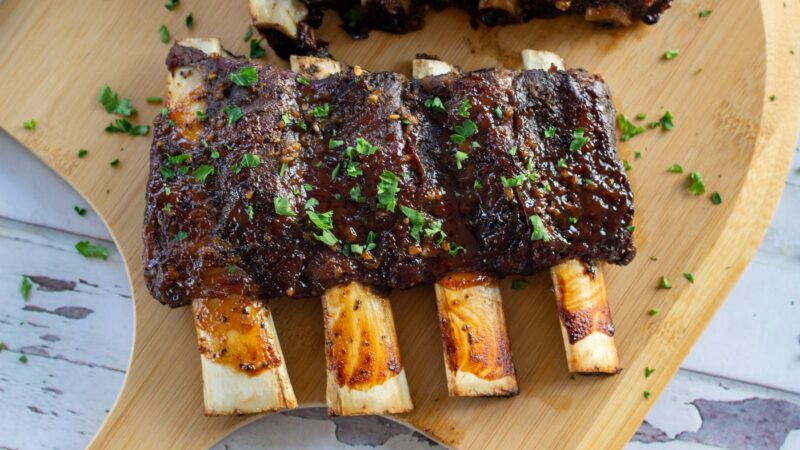 How to Cook Beef Ribs in the Oven