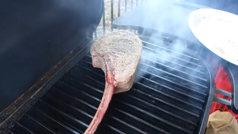 Tomahawk Ribeye Steak