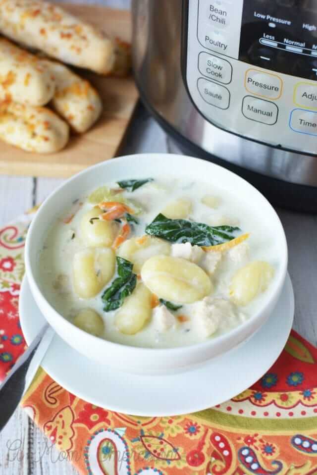 Olive Garden Chicken Gnocchi Soup recipe