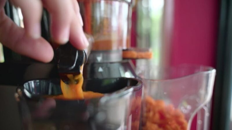 Carrot juicer 