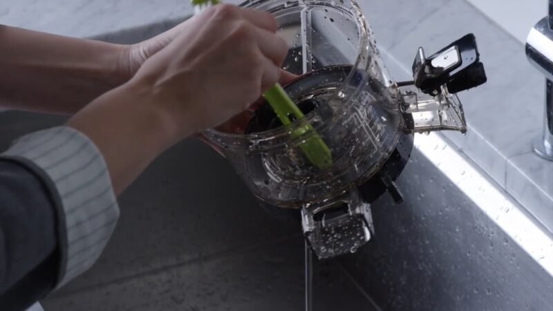 How To Clean A Juicer