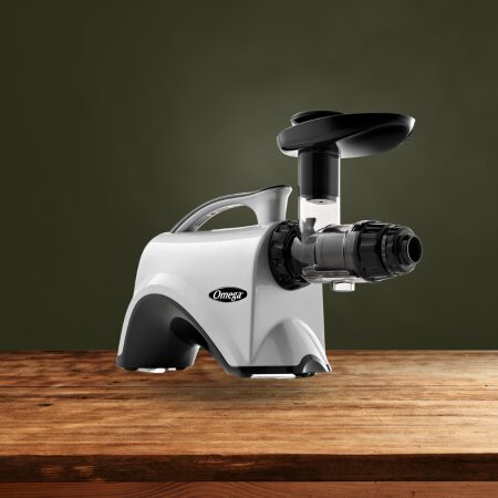 Omega NC800HDS slow masticating juicer