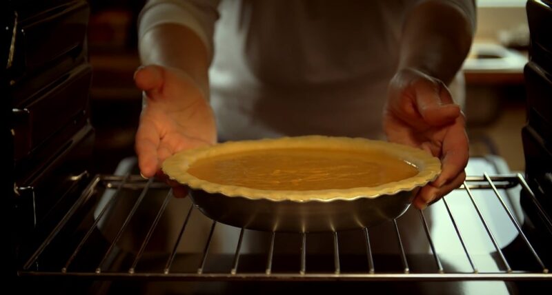 Oven for Baking Cakes