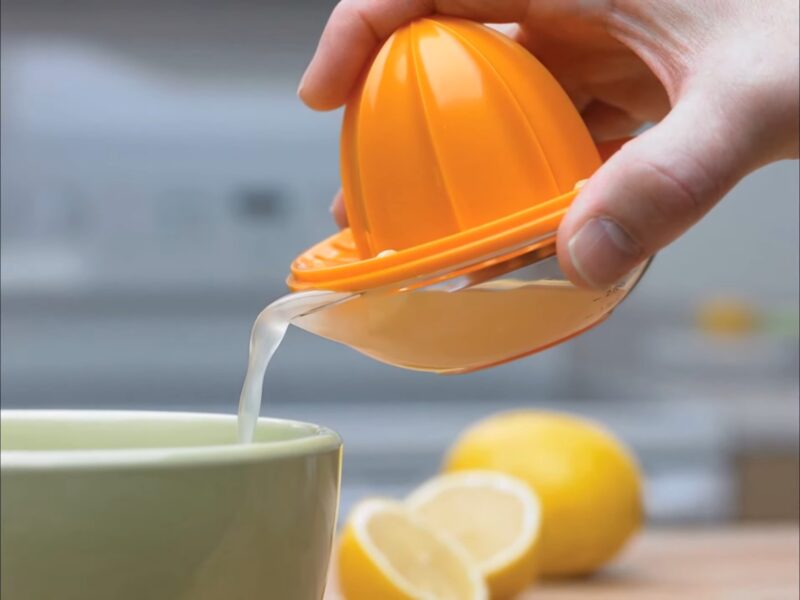 Size of the machine - Factors to Consider When Choosing the Best Manual Orange Juicer