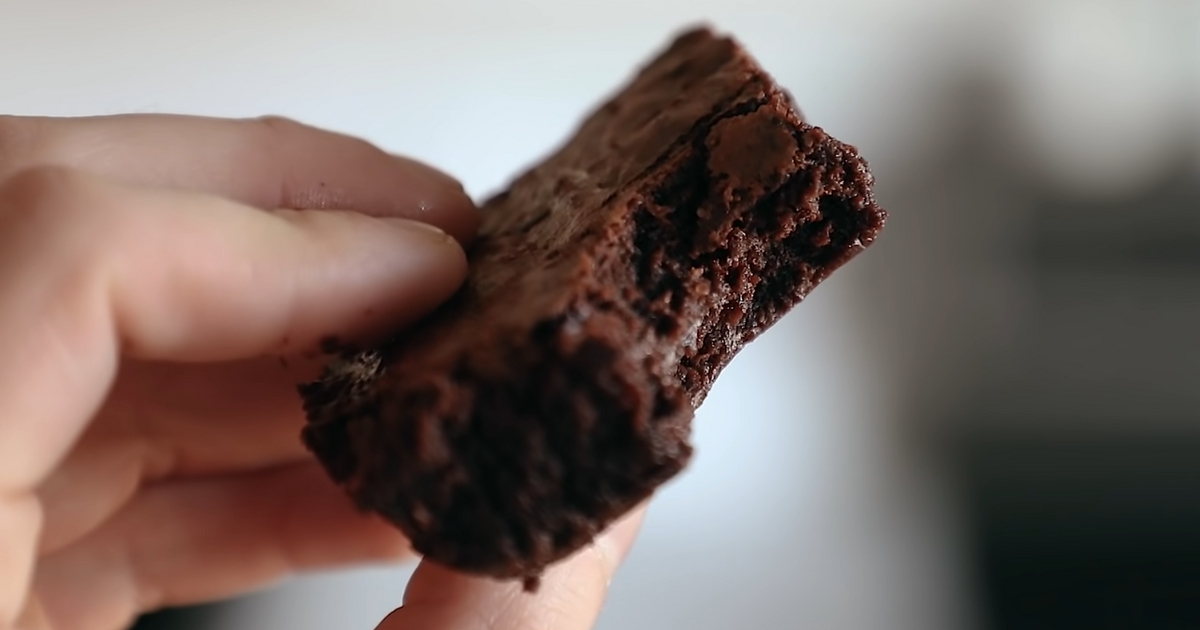 Key to Moistness and Chewy Texture when Baking Brownies