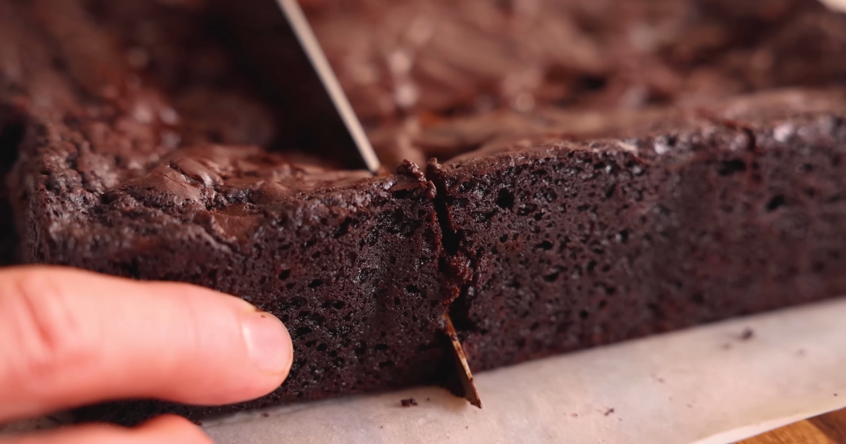 Perfecting Brownies - Mastering the Final Flourishes